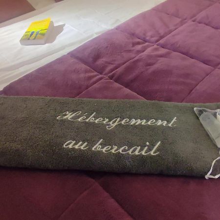 Hebergement Au Bercail Beaumont-sur-Sarthe 외부 사진